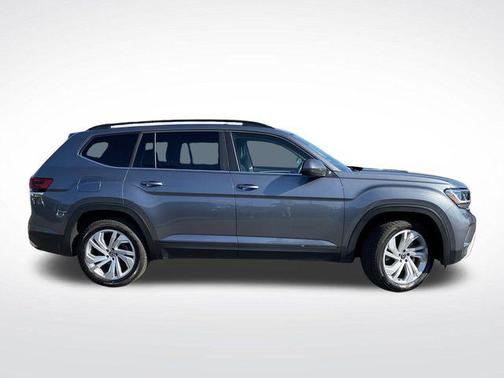 2022 Volkswagen Atlas 2.0T SE w/Technology 4MOTION