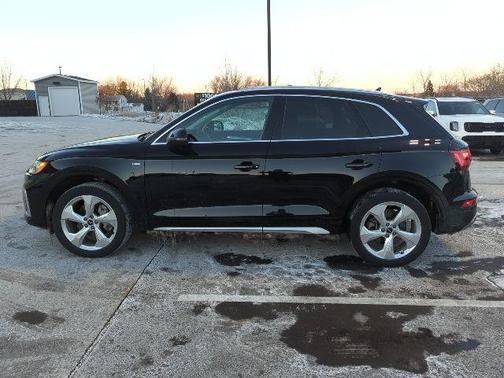 2024 Audi Q5 45 S line Premium Plus