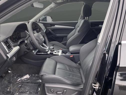 2024 Audi Q5 45 S line Premium Plus