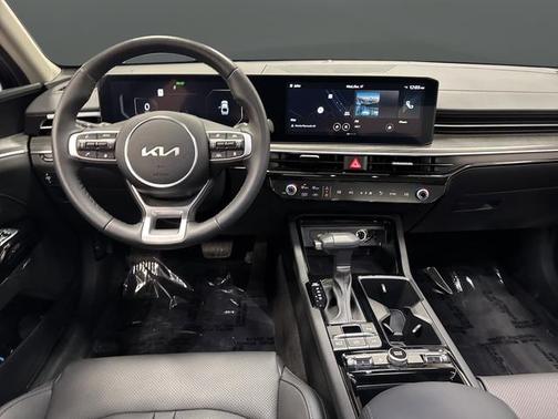 2025 Kia K5 EX