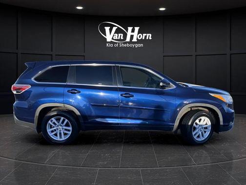 2015 Toyota Highlander LE