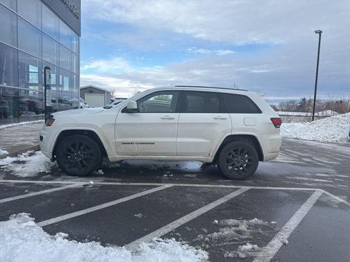 2017 Jeep Grand Cherokee Altitude