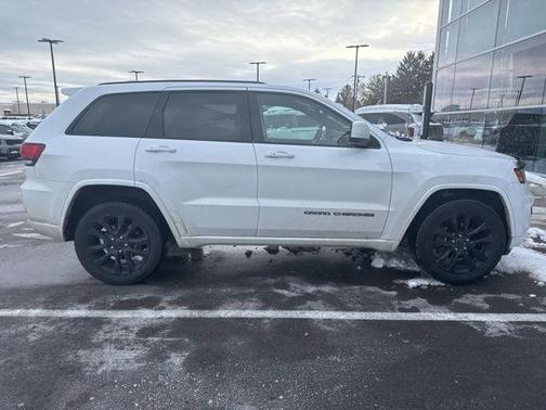 2017 Jeep Grand Cherokee Altitude