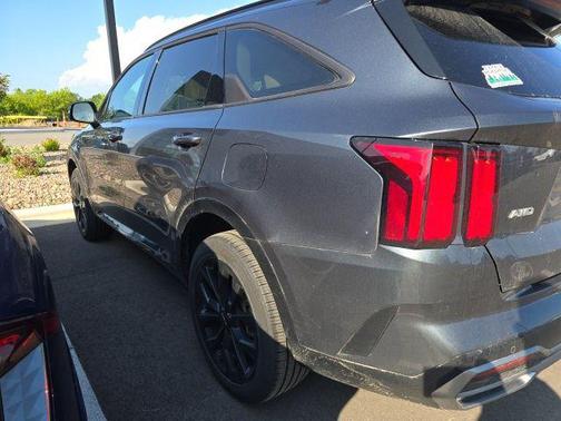 2022 Kia Sorento SX