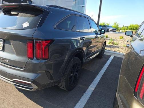2022 Kia Sorento SX