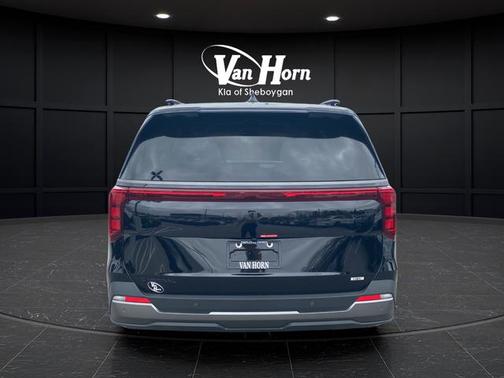 Aurora Black Pearl 2026 Kia Carnival Hybrid SX