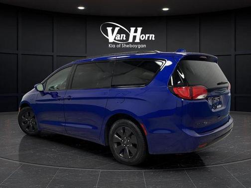 2020 Chrysler Pacifica Hybrid Touring L