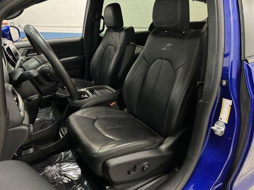 2020 Chrysler Pacifica Hybrid Touring L