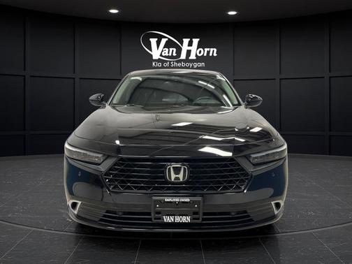 Crystal Black Pearl 2024 Honda Accord Hybrid Touring