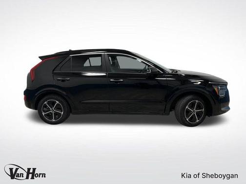 2023 Kia Niro SX