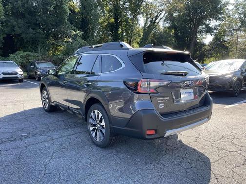 2025 Subaru Outback Touring XT