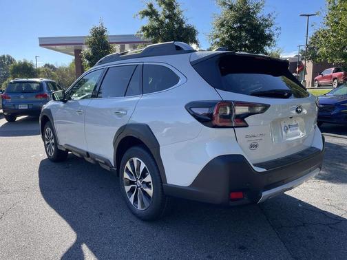 2025 Subaru Outback Touring