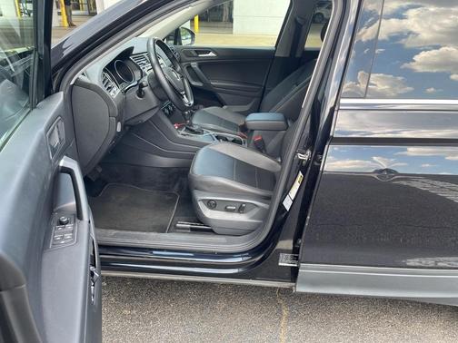 2019 Volkswagen Tiguan 2.0T SE