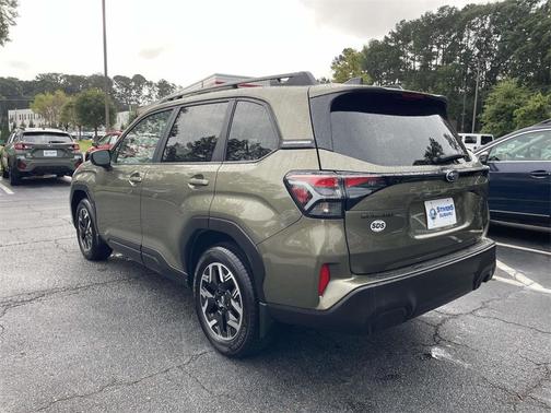 2025 Subaru Forester Premium