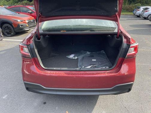 2025 Subaru Legacy 