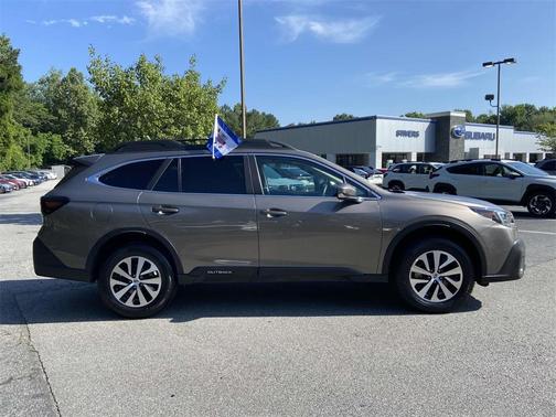 2022 Subaru Outback Premium