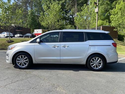 2021 Kia Sedona LX