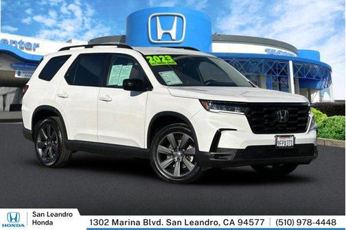 2023 Honda Pilot AWD Sport