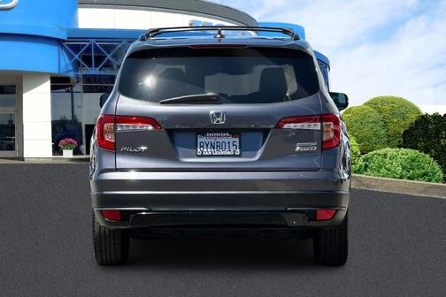 Modern Steel Metallic 2022 Honda Pilot AWD Special Edition