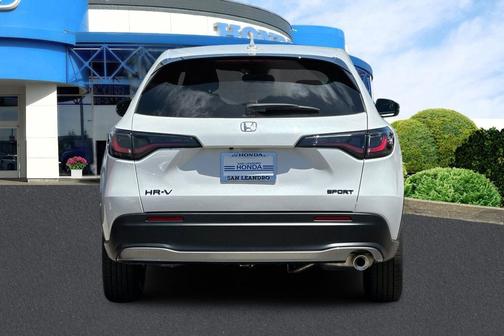 Platinum White Pearl 2026 Honda HR-V AWD Sport