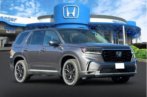 2025 Honda Pilot Touring 8-Passenger