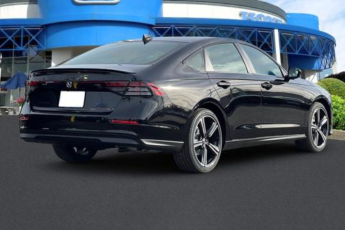 Crystal Black Pearl 2026 Honda Accord Hybrid Sport