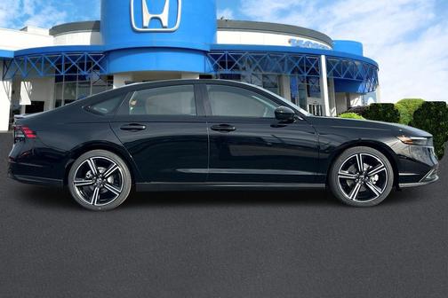 Crystal Black Pearl 2026 Honda Accord Hybrid Sport