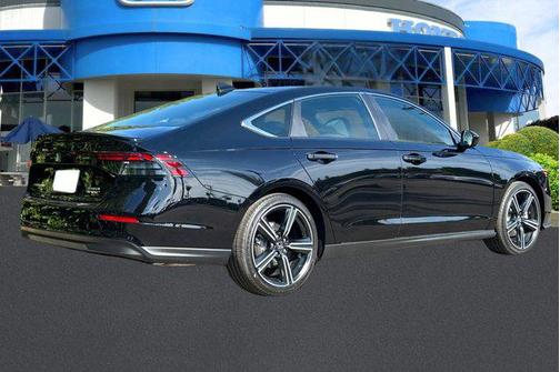 2025 Honda Accord Hybrid Base