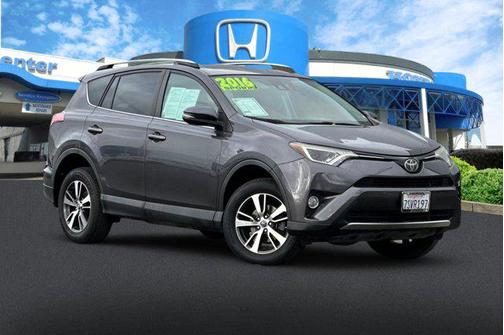 2016 Toyota RAV4 XLE