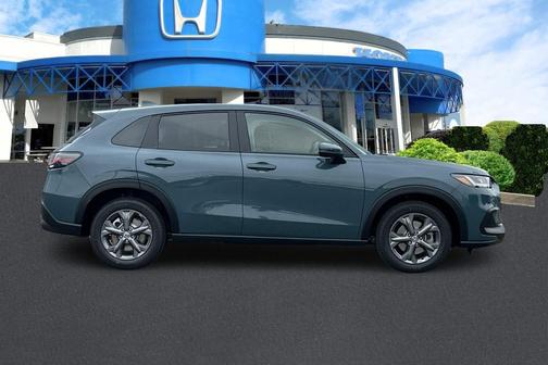 Nordic Forest Pearl 2027 Honda HR-V LX