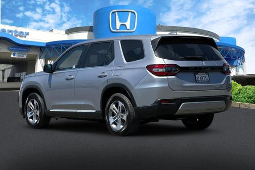 Lunar Silver Metallic 2024 Honda Pilot EX-L