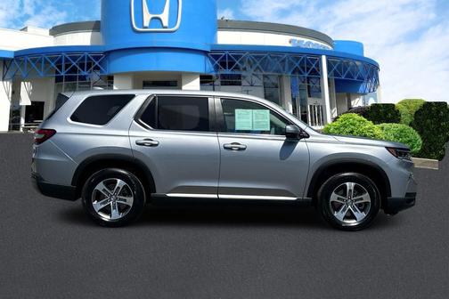 Lunar Silver Metallic 2024 Honda Pilot EX-L