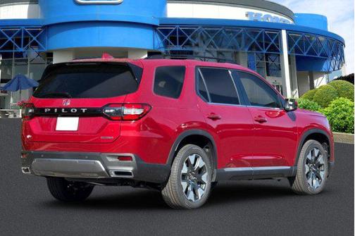Radiant Red Metallic II 2026 Honda Pilot Touring 8-Passenger