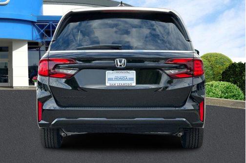Crystal Black Pearl 2026 Honda Odyssey Sport-L