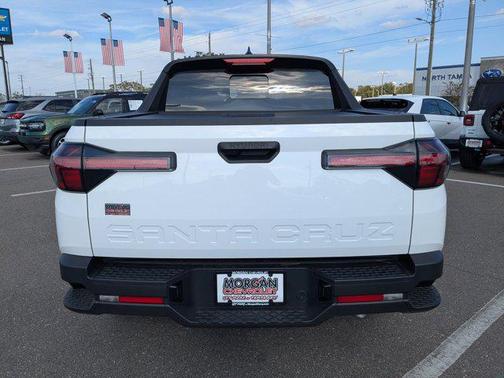 2025 Hyundai SANTA CRUZ SEL Activity