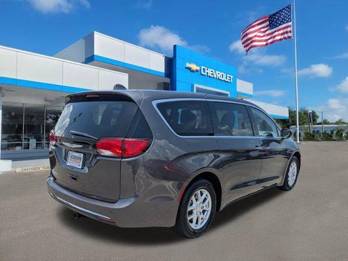 2020 Chrysler Pacifica Touring