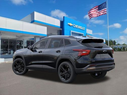 Mosaic Black Metallic 2026 Chevrolet Trax FWD ACTIV