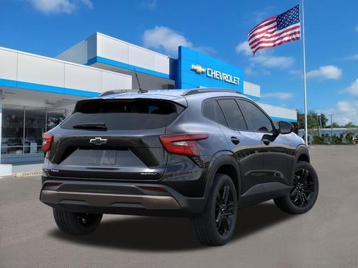 Mosaic Black Metallic 2026 Chevrolet Trax FWD ACTIV