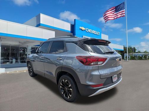 Satin Steel Metallic 2022 Chevrolet Trailblazer LT