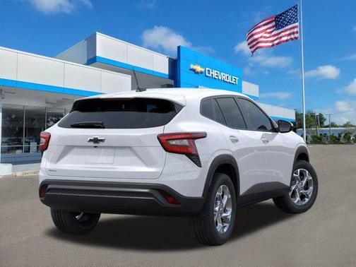 2025 Chevrolet Trax LS