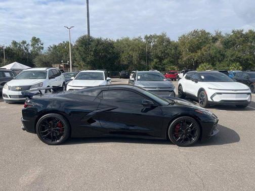 2025 Chevrolet Corvette Stingray w/1LT