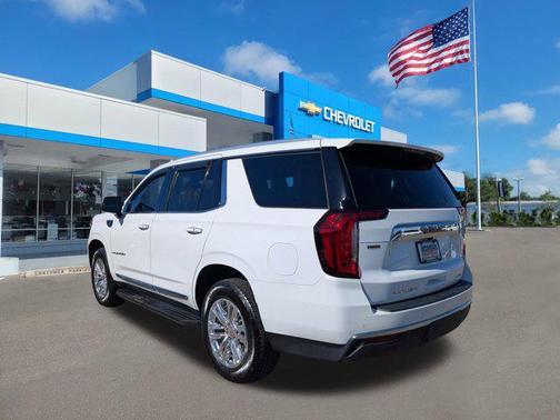 2021 GMC Yukon SLT