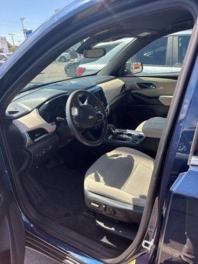 2022 Chevrolet Traverse LS