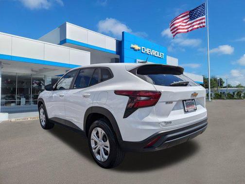 2024 Chevrolet Trax LS
