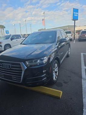 2019 Audi Q7 Premium Plus
