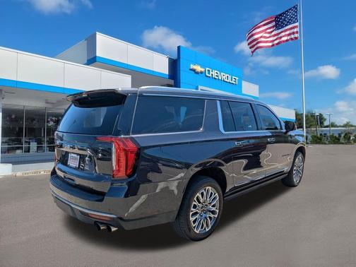 Titanium Rush Metallic 2023 GMC Yukon XL Denali Ultimate
