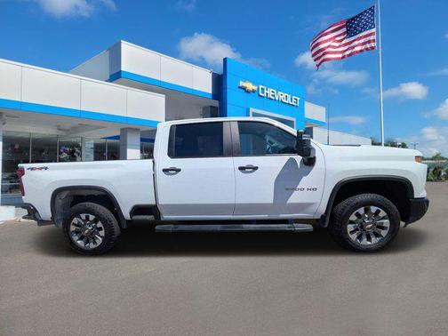 2024 Chevrolet Silverado 2500 Custom