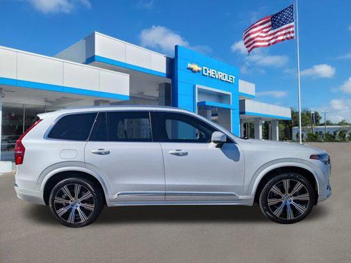 2024 Volvo XC90 B6 Plus Bright Theme 7-Seater