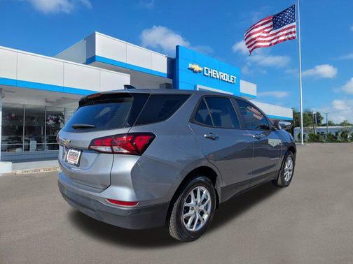 2023 Chevrolet Equinox LS