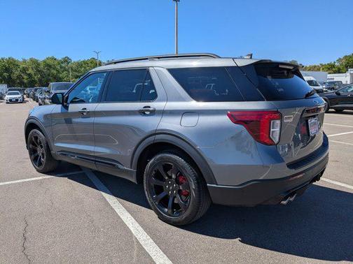Carbonized Gray Metallic 2023 Ford Explorer ST
